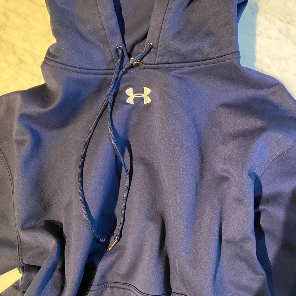 Under Armour sweatshirt